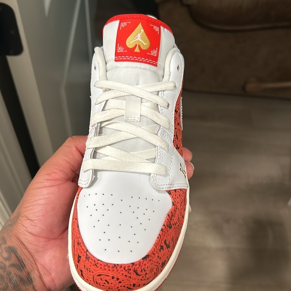 Air Jordan 1 Low SE - Picture 4 of 9